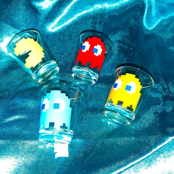 namco Other - COPY - New set Pac man shot glasses
